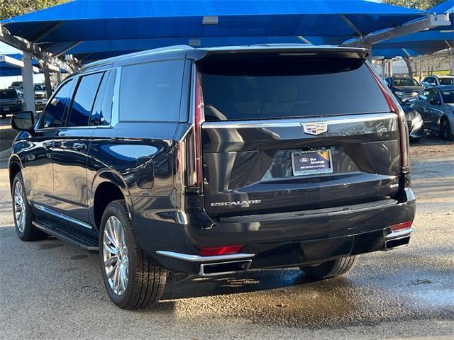 used 2023 Cadillac Escalade ESV car, priced at $75,397