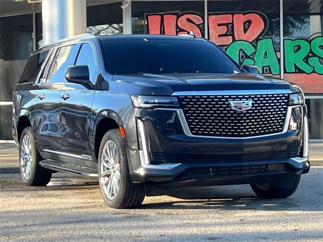 used 2023 Cadillac Escalade ESV car, priced at $75,397