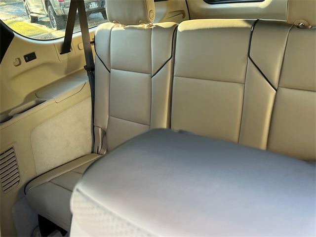 used 2023 Cadillac Escalade ESV car, priced at $75,397