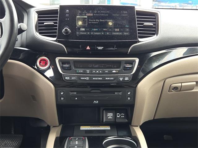 used 2019 Honda Pilot car, priced at $25,980