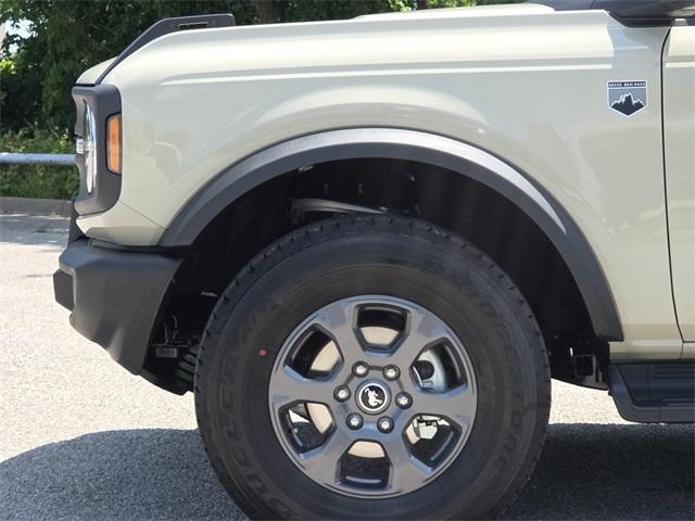 new 2025 Ford Bronco car, priced at $44,100
