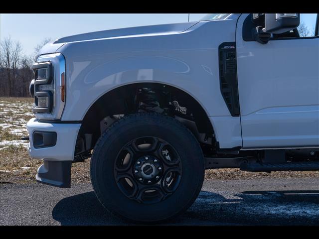 new 2024 Ford F-350 car, priced at $55,143