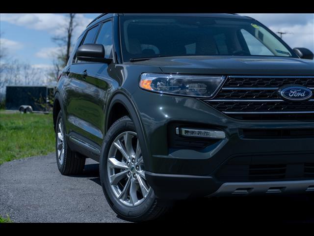 new 2024 Ford Explorer car, priced at $47,376