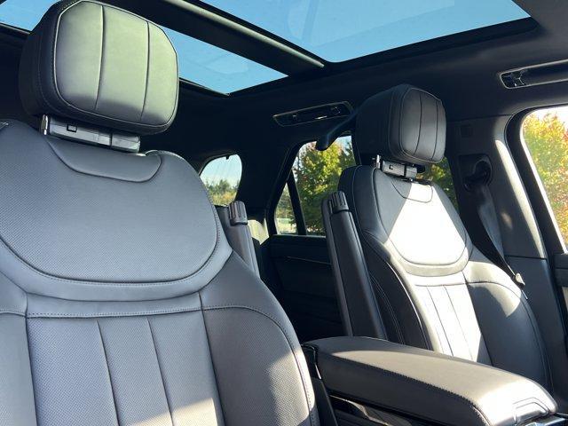 new 2025 Land Rover Range Rover Sport car