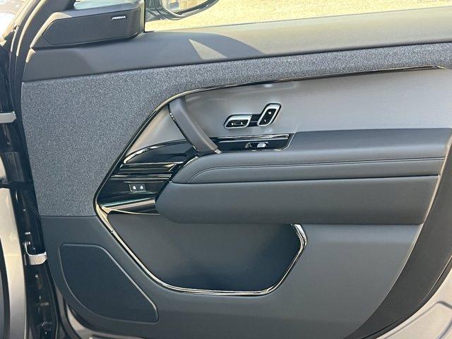 new 2025 Land Rover Range Rover Sport car