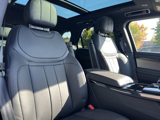 new 2025 Land Rover Range Rover Sport car