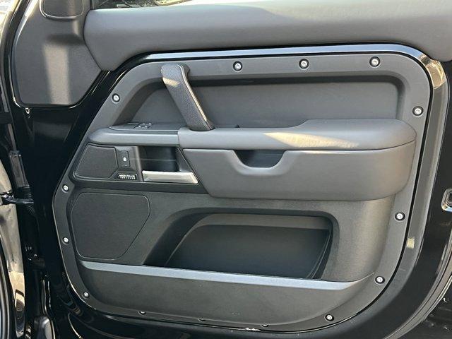 new 2026 Land Rover Defender car