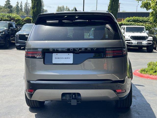 new 2024 Land Rover Discovery car, priced at $79,689
