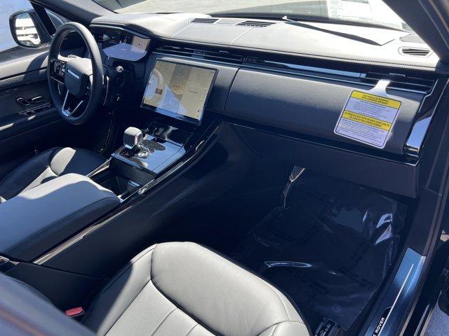 new 2025 Land Rover Range Rover Sport car