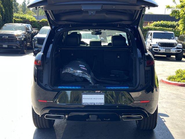 new 2025 Land Rover Range Rover Sport car
