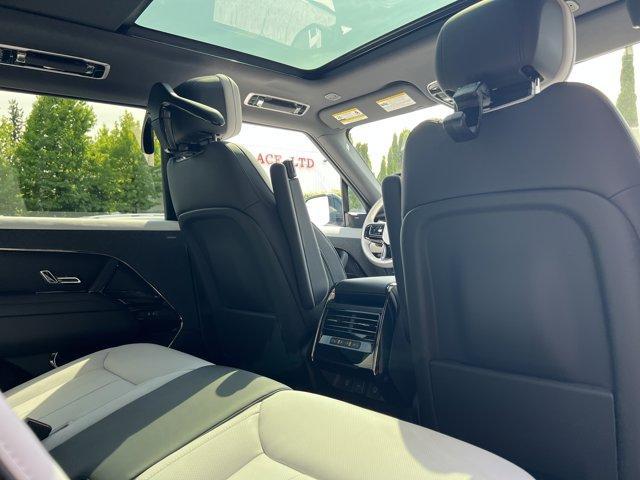 new 2025 Land Rover Range Rover Sport car