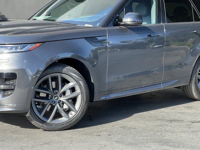 new 2025 Land Rover Range Rover Sport car
