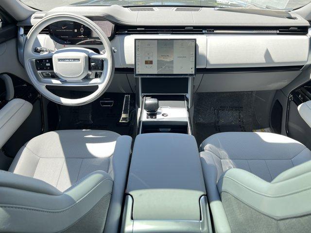 new 2025 Land Rover Range Rover car