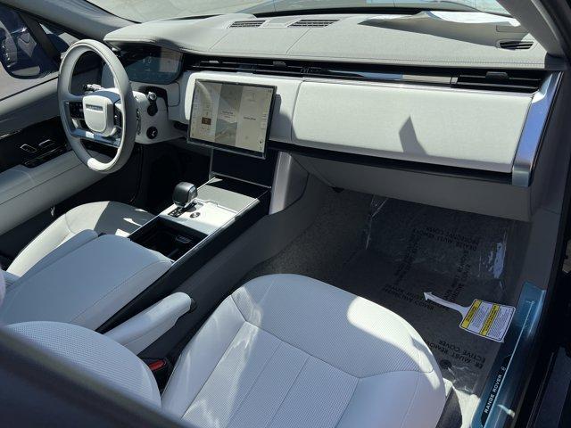 new 2025 Land Rover Range Rover car