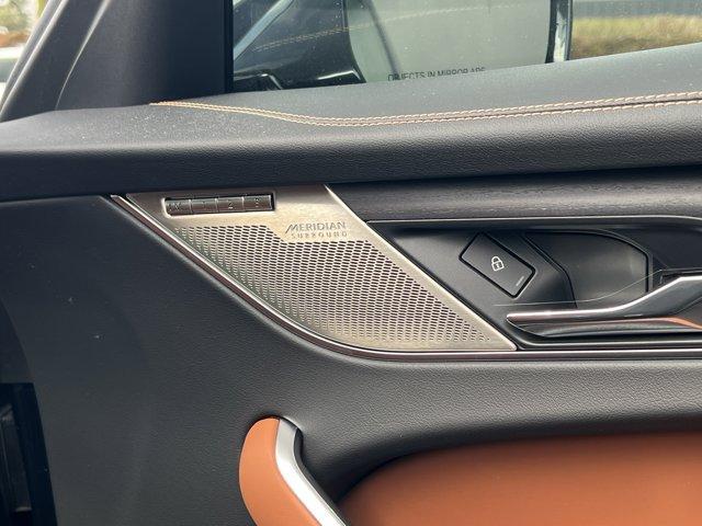 new 2025 Jaguar F-PACE car