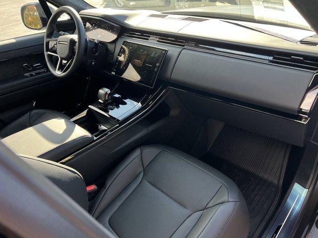 new 2025 Land Rover Range Rover Sport car