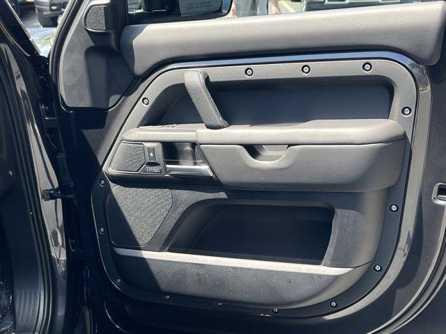 new 2025 Land Rover Defender car