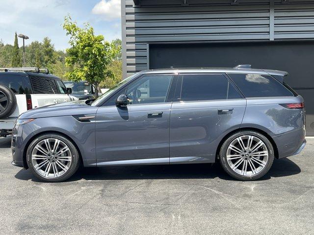 new 2025 Land Rover Range Rover Sport car