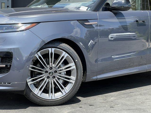new 2025 Land Rover Range Rover Sport car