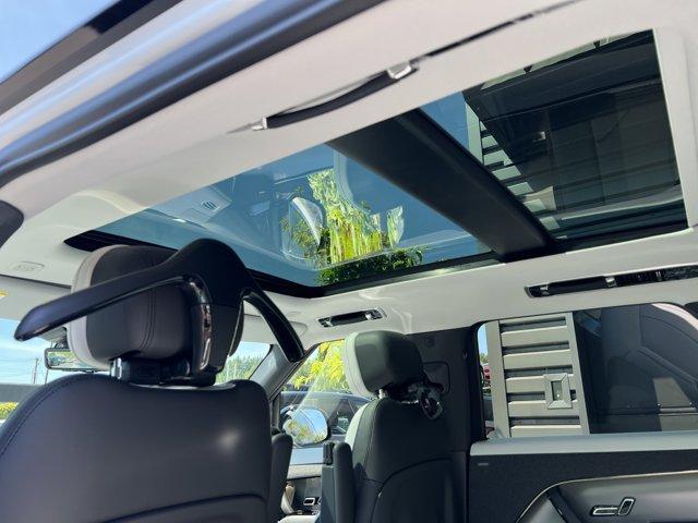 new 2025 Land Rover Range Rover Sport car