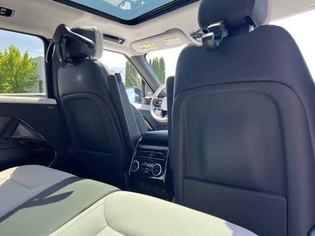 new 2025 Land Rover Range Rover Sport car