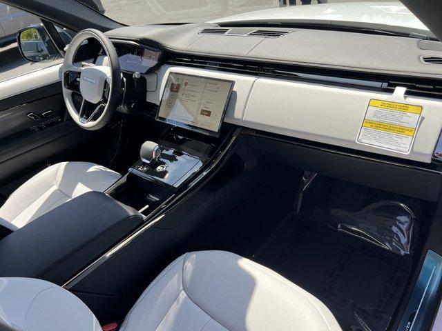 new 2025 Land Rover Range Rover Sport car