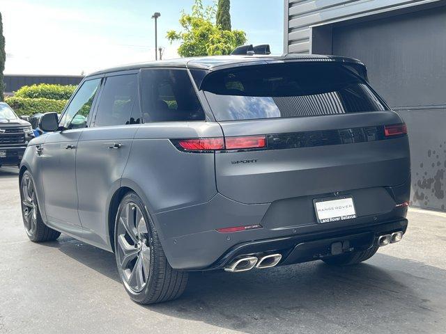 new 2025 Land Rover Range Rover Sport car