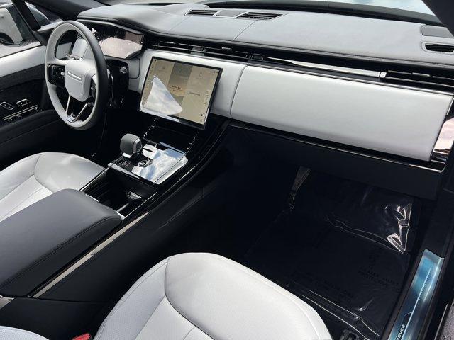 new 2025 Land Rover Range Rover Sport car