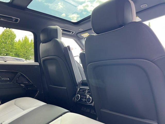 new 2025 Land Rover Range Rover Sport car