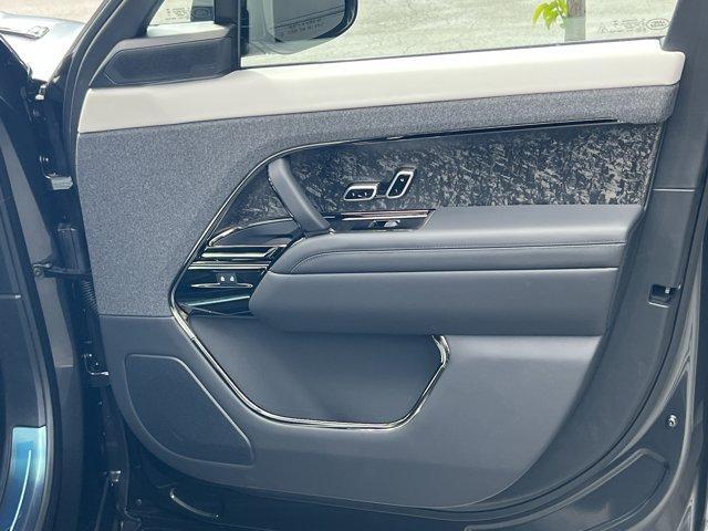 new 2025 Land Rover Range Rover Sport car