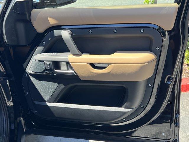 new 2025 Land Rover Defender car