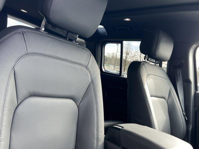 new 2025 Land Rover Defender car