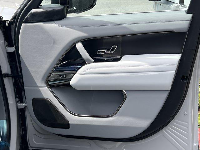 new 2025 Land Rover Range Rover car