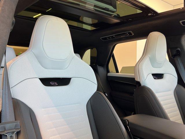 new 2025 Land Rover Range Rover Sport car