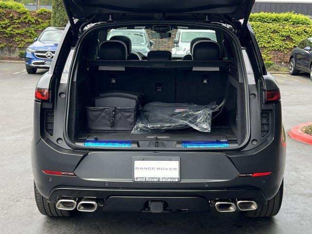 new 2025 Land Rover Range Rover Sport car
