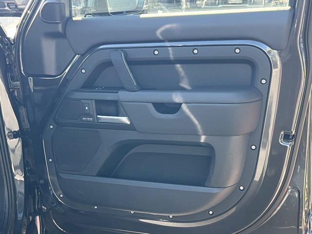 new 2025 Land Rover Defender car