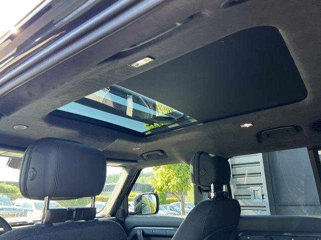 new 2025 Land Rover Defender car