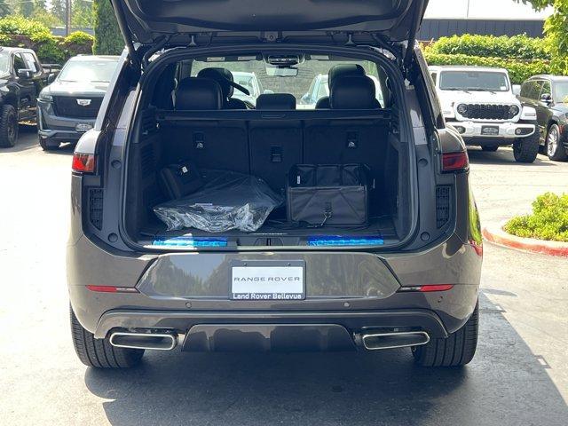 new 2025 Land Rover Range Rover Sport car