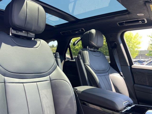 new 2025 Land Rover Range Rover Sport car