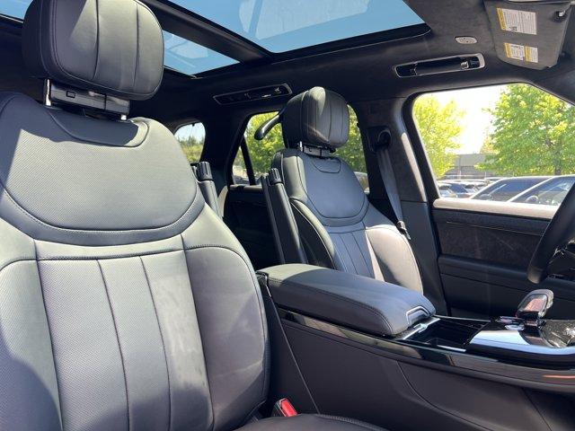 new 2025 Land Rover Range Rover Sport car