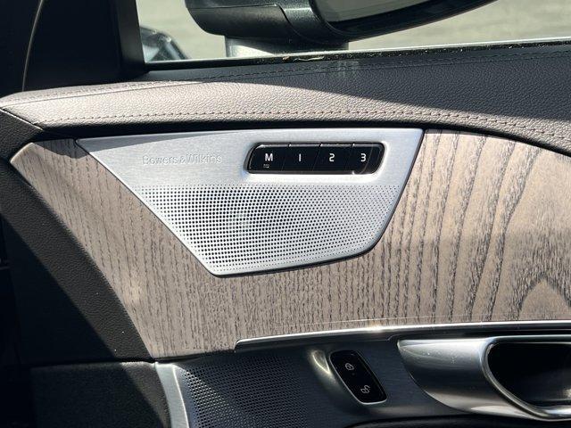 used 2022 Volvo XC90 car, priced at $46,997
