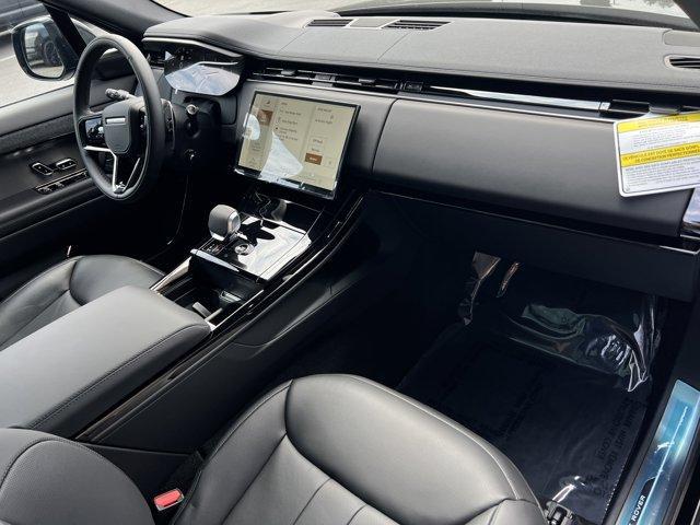 new 2025 Land Rover Range Rover Sport car
