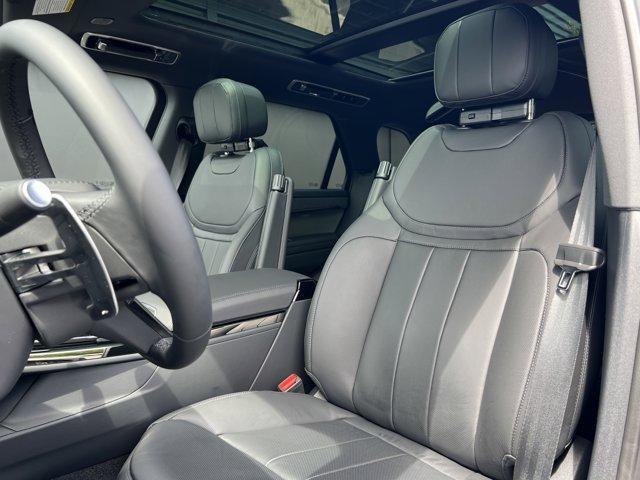 new 2025 Land Rover Range Rover Sport car