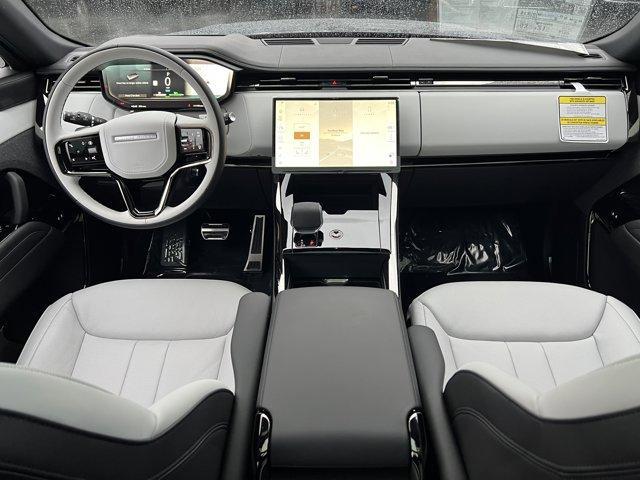 new 2025 Land Rover Range Rover Sport car