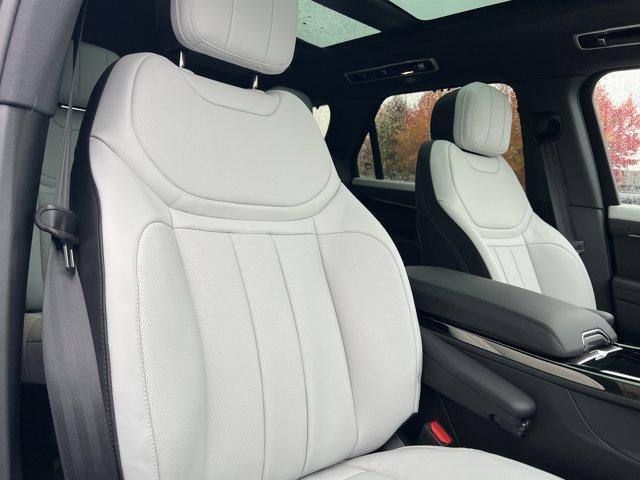 new 2025 Land Rover Range Rover Sport car