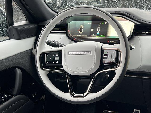 new 2025 Land Rover Range Rover Sport car