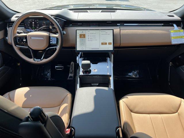 new 2025 Land Rover Range Rover Sport car