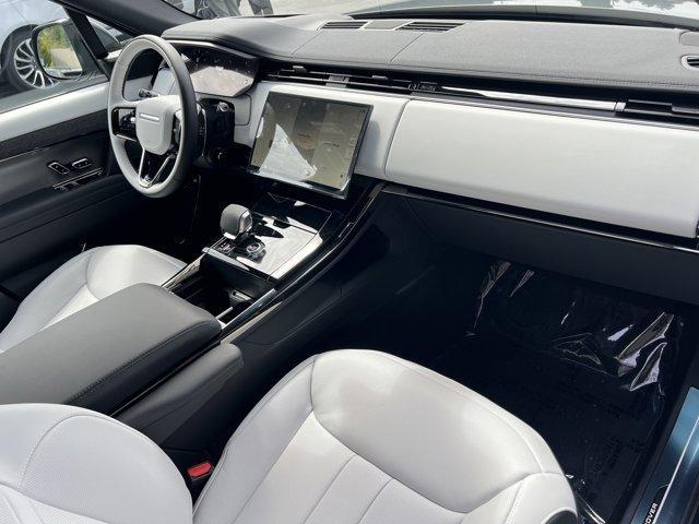 new 2025 Land Rover Range Rover Sport car