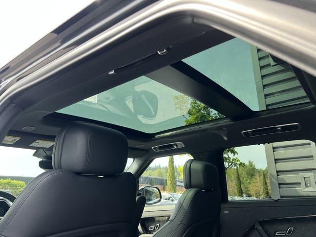 new 2025 Land Rover Range Rover Sport car