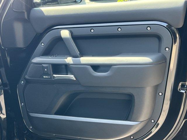new 2025 Land Rover Defender car